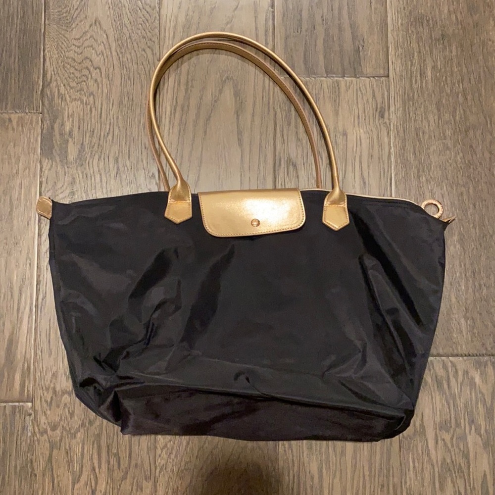 Black nylon bag